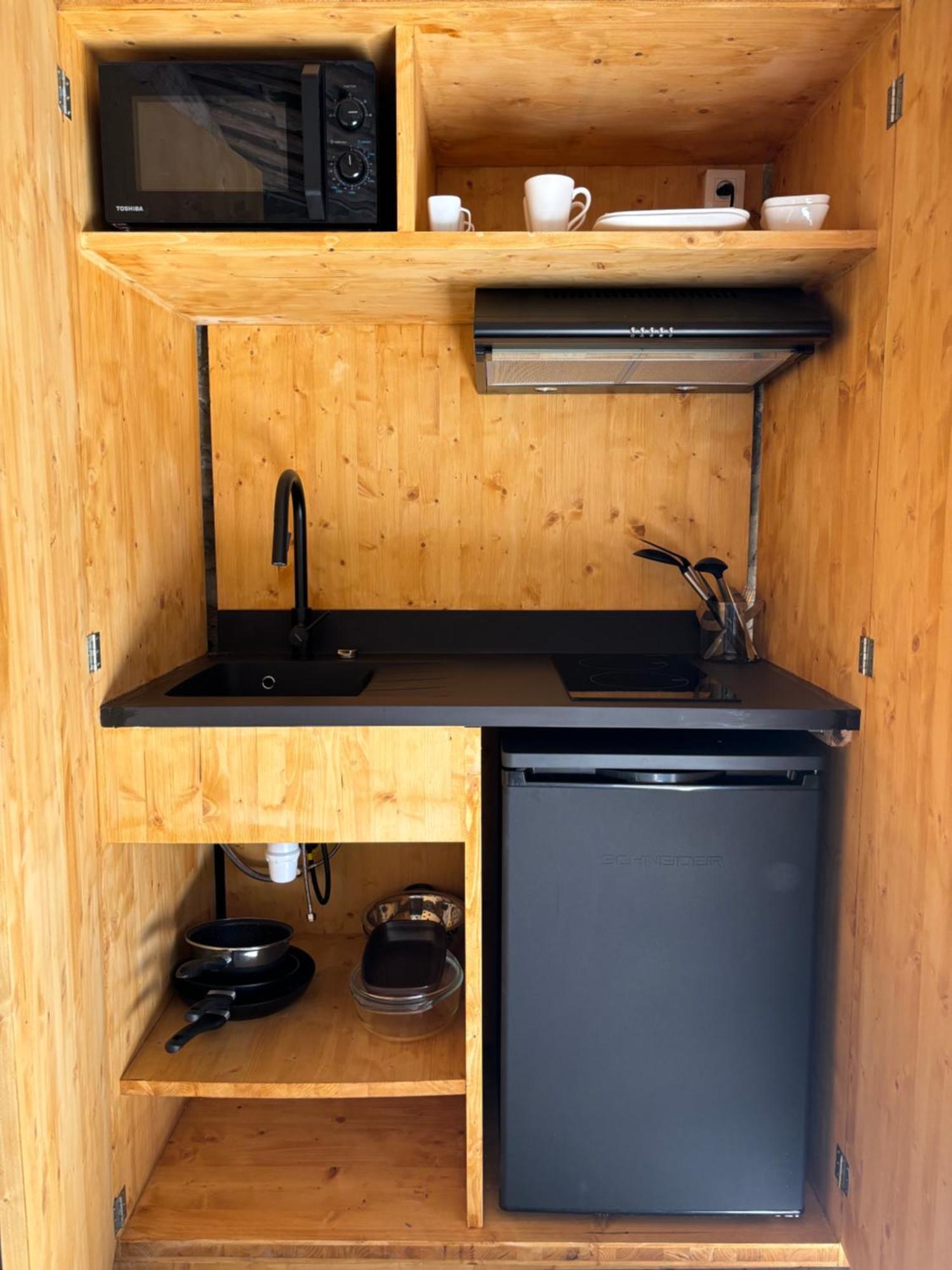 La Maison Des Vendangeurs - Table D'Hotes Le Soir Du Jeudi Au Dimanche- Jacuzzi - Balneo Spa - Acces Piscine Pour Toutes Les Chambres Sauf Studio Coquet- Piscine De Mai A Mi-Octobre Martignargues Eksteriør bilde